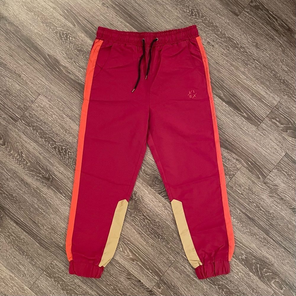 Lira joggers new
